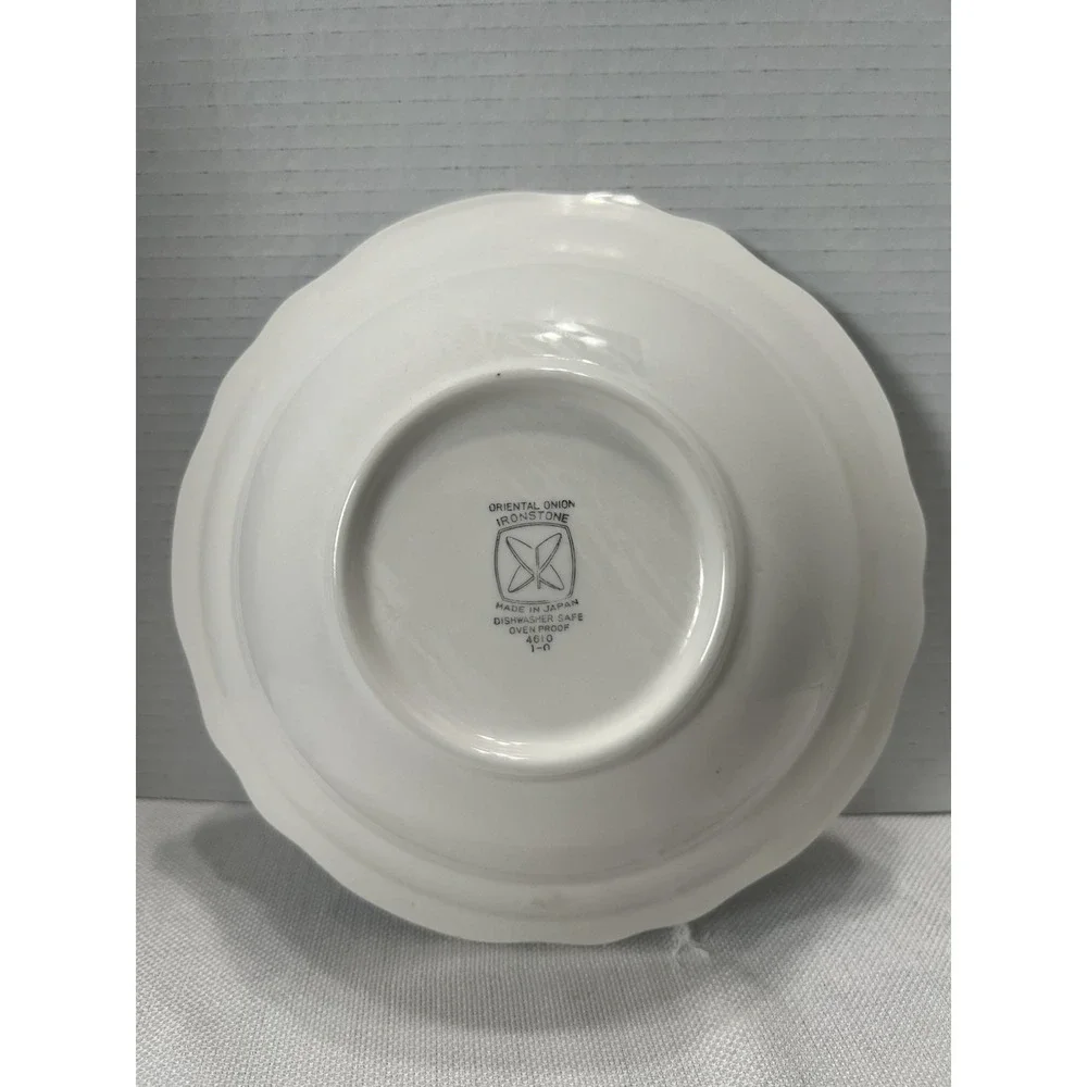 Vintage Oriental Onion Ironstone (Japan) 9-1/2 inch Vegetable/Serving Bowl